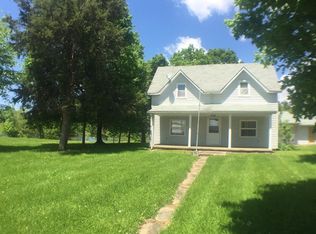 12692 Quarter Horse Rd, Marion, IL 62959