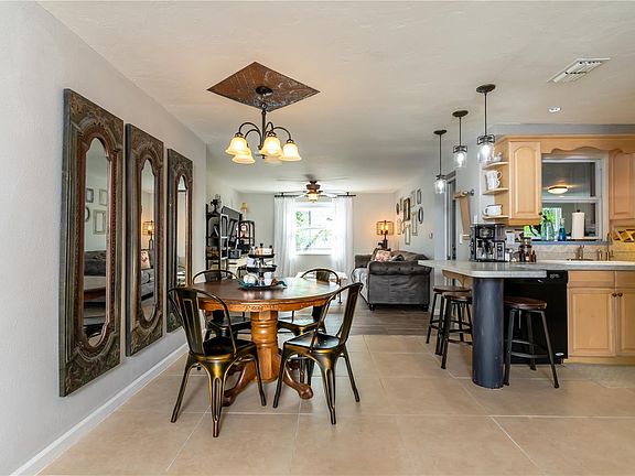 5th image of 3039 Silk Oak Dr