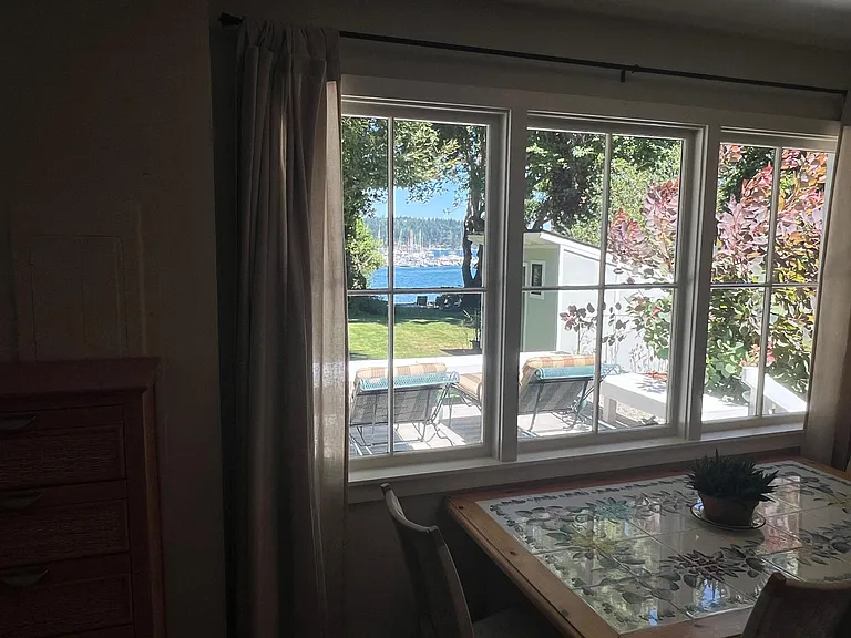 10214 SW Burton Dr — Photo 11