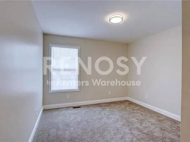 3836 Lloyd St — Photo 9