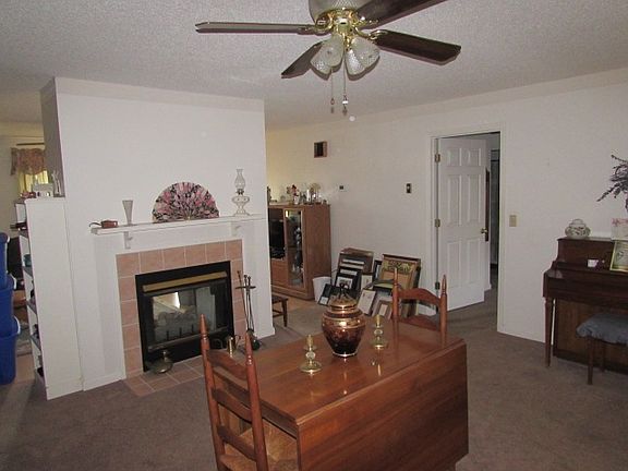 4th image of 285 Dogwood Dr