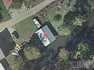20340 Patricia Dr, Springfield, LA 70462