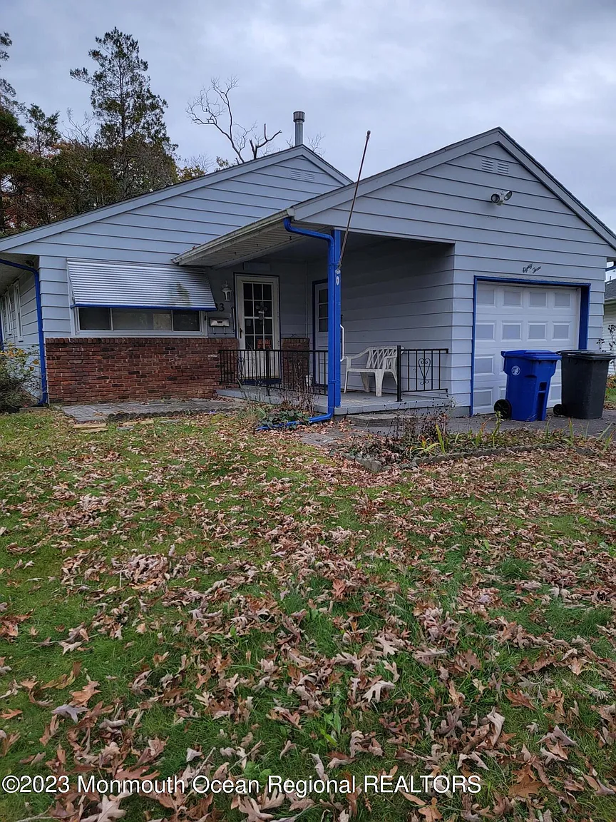 83 Larkspur Court photo 1