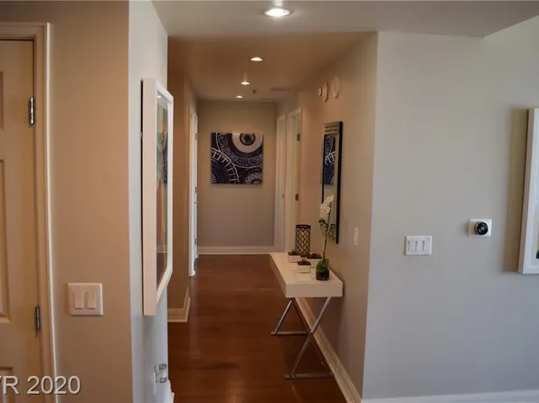 150 Las Vegas Blvd N Unit 802, Las Vegas, NV 89101