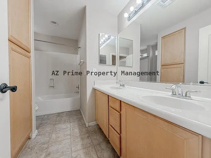 17647 W Rimrock St — Photo 17