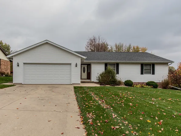 2005 Diana Dr, Mendota, IL 61342