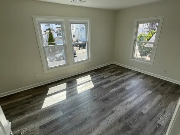 48 Oraton St #1, Newark, NJ 07104