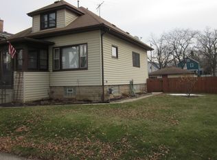 2122 S 79th St, West Allis, WI 53219