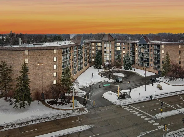 2601 Kenzie Ter APT 226, Saint Anthony, MN 55418