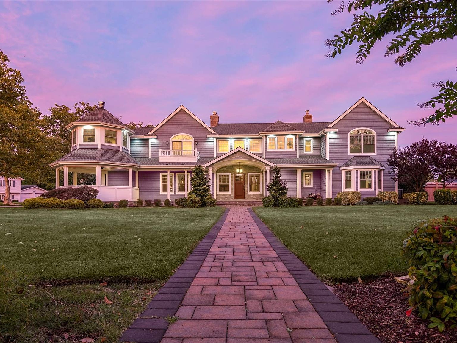 183 Tahlulah Ln, West Islip, NY 11795 Zillow