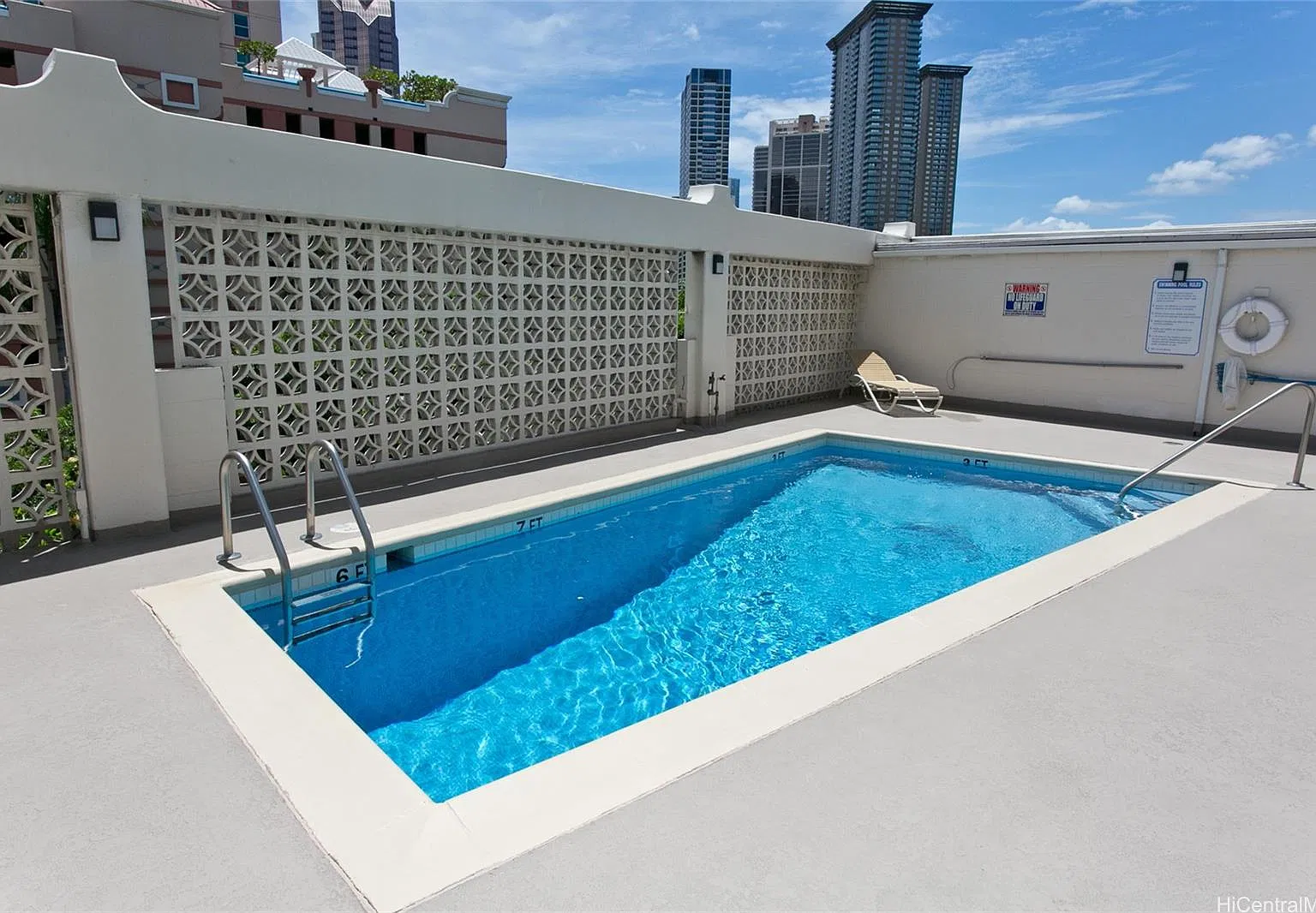 2 bed, 1.5 bath, 813 sqft, $2,450 — Photo 2