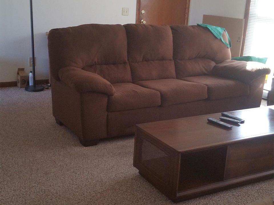 2nd image of 420 Farnham St APT C