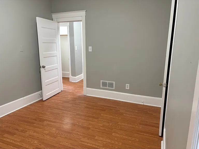 4856 S Cottage Grove Ave #2 — Photo 1