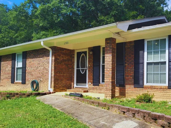 1703 Samantha Dr, Oxford, AL 36203