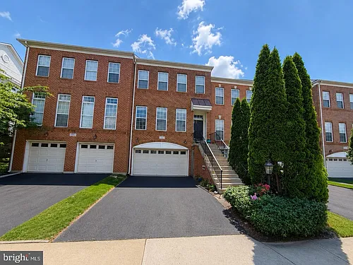 24697 Siltstone Sq Photo 1