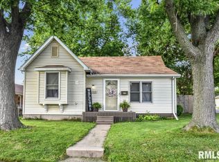 1117 E Hazard Ave, Peoria Heights, IL