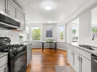 47 W Wyoming Ave APT 8, Melrose, MA 02176