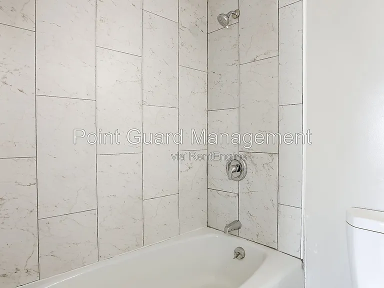 7460 Graceland Dr #325 — Photo 14