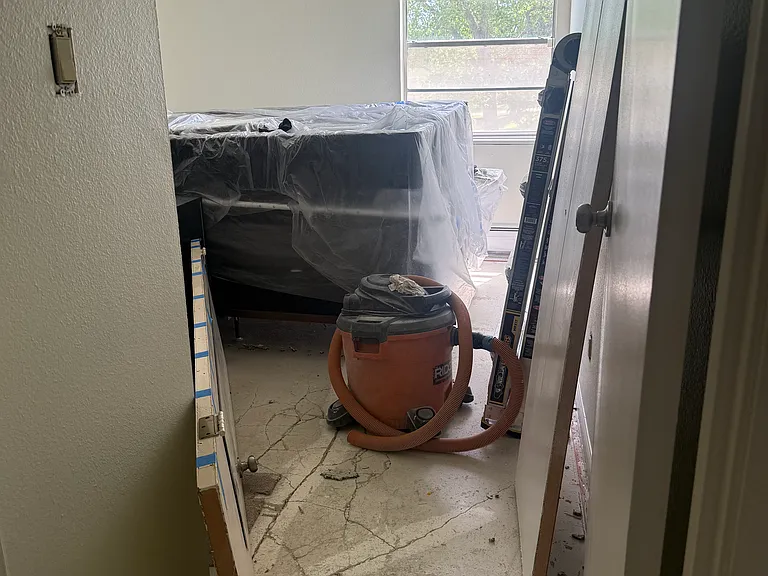 1300 Golden Cir #302 — Photo 8
