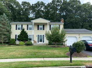 22 Cherrytree Cir, Howell, NJ 07731