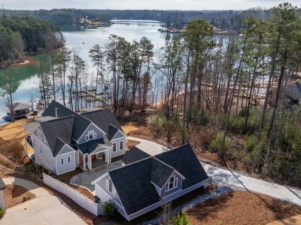 9012 Reservoir Rd, West Union, SC 29696