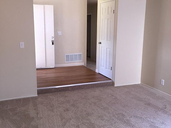 3rd image of 5937 Mabie Ct
