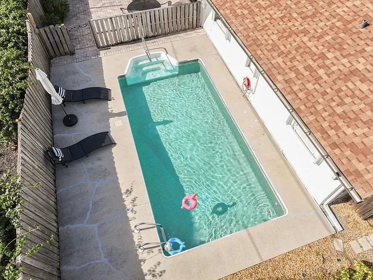 1332 Granada Blvd — Photo 2