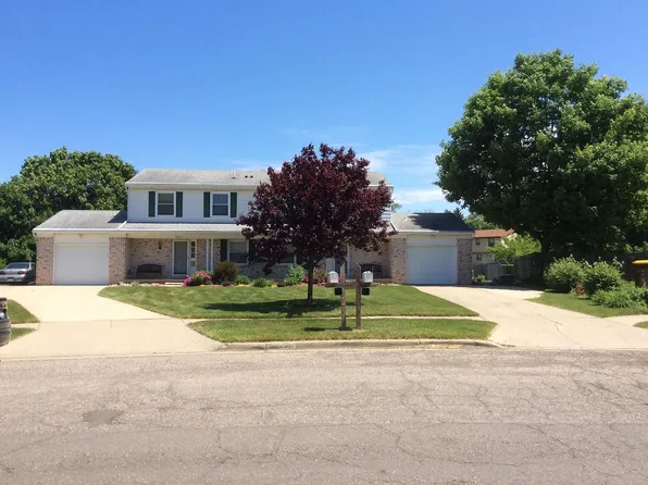 6220 Birch Row Dr, East Lansing, MI 48823