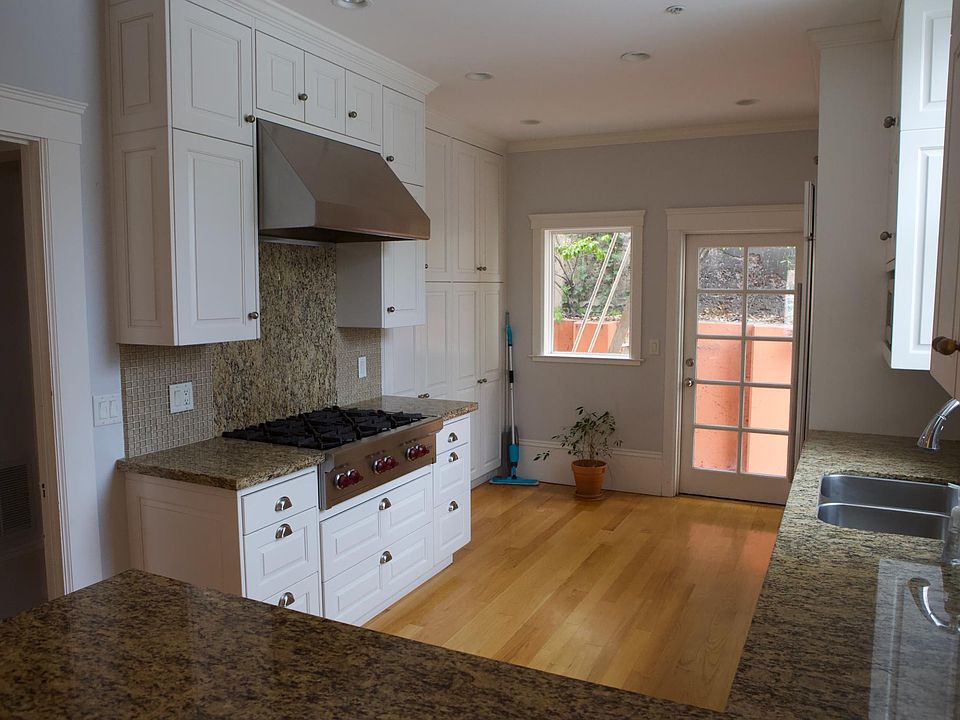 1st image of 734 Pine St #734
