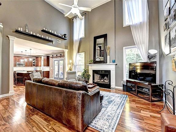 4th image of 9901 Carrington Ln