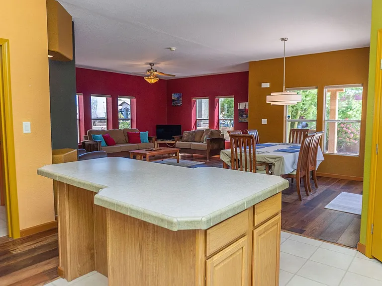 28702 Canal Ave — Photo 10