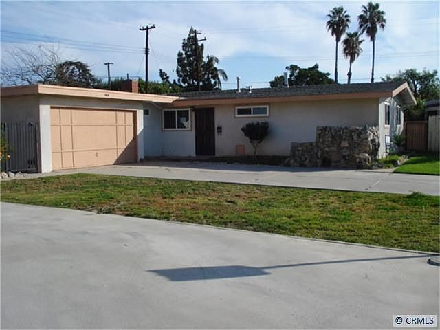 1st image of 8836 Barr Ln