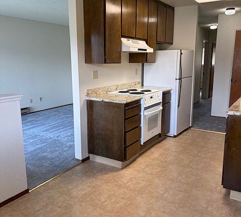 2nd image of 2740 Park Ave #O