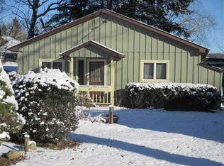 27 Grove Way, Clinton Corners, NY 12514