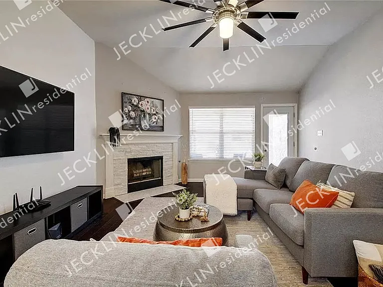 2415 Candle Ridge Trl — Photo 7