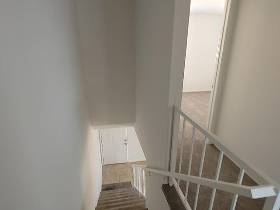 5th image of 14616 Eastwood Ave APT 20