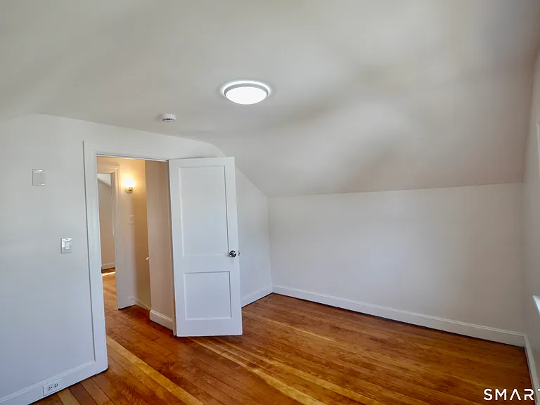 314 Knowlton St — Photo 17