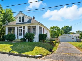 33 Taber St, Springfield, MA 01118
