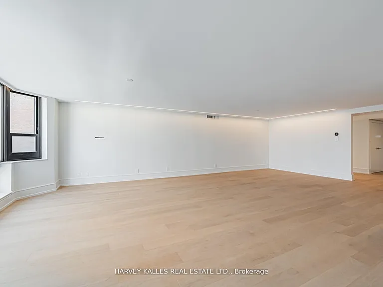 1166 Bay St #1703 — Photo 11