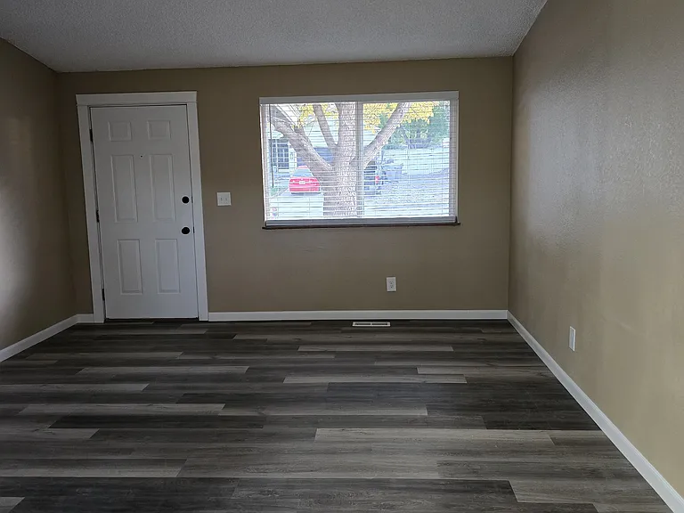 6902 W 3rd Ave — Photo 12