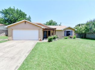 1309 Timbercrest Dr, Benbrook, TX 76126