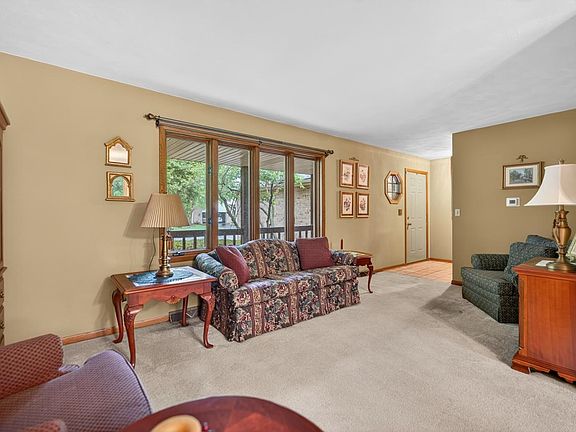 4th image of 2802 English Ln