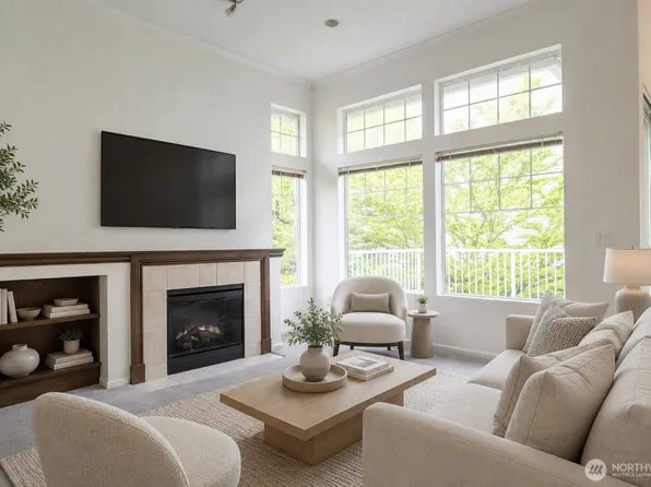 4050 S 212th Court #B, SeaTac, WA 98198