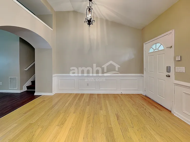 7772 Parkside Dr — Photo 6