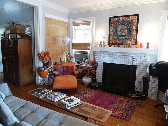 3rd image of 205 29th St N