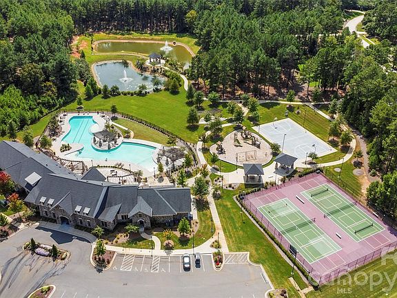 4th image of 4053 Persimmon Rd #49