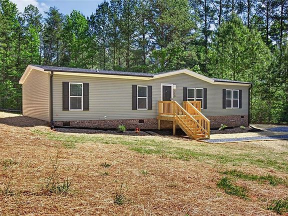 4th image of 170 Harvick Ln