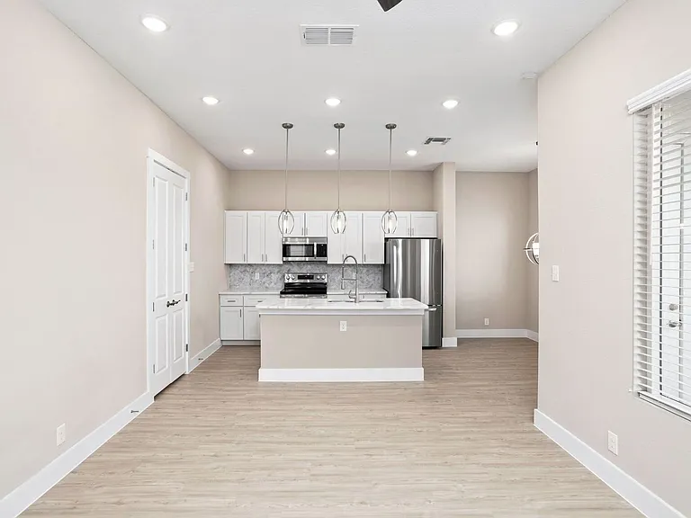 11831 Zarkava Way — Photo 7