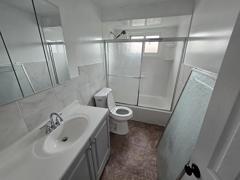 37 E Stroud Ave #B — Photo 9