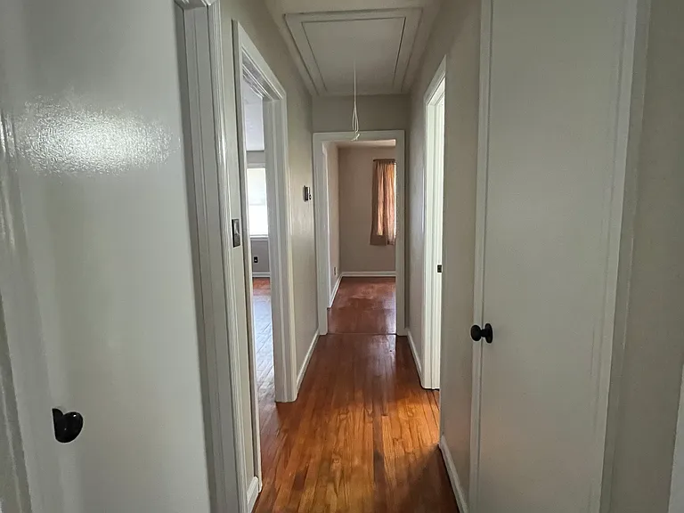 111 Falkirk St — Photo 20